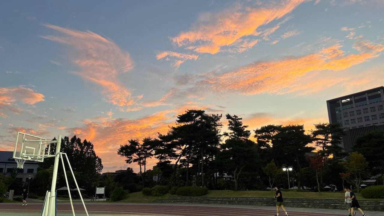 Koreys qizlari va O‘zbek qizlari mentaliteti: Ijtimoiy tarmoqlardagi trendlar va haqiqiy kuchli tomonlar